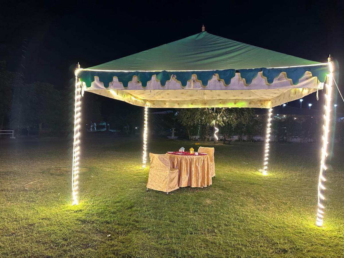 Modhera Sunrise Resort - Tents Bhungas Jungle Restaurants & Candlelight Dining Kalri ภายนอก รูปภาพ
